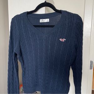 Hollister Classic Sweater V-neck